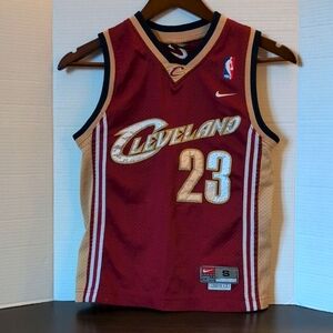 NIKE Cleveland Cavaliers Lebron James Jersey